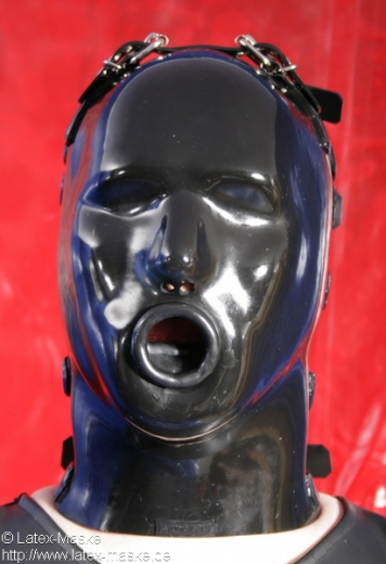 Heavy Rubber mask with gag and buckles