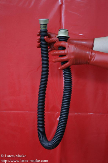 Rubber Breathing tube 105cm with thread connection