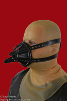 Narkosemaske mit Kopfhalterung